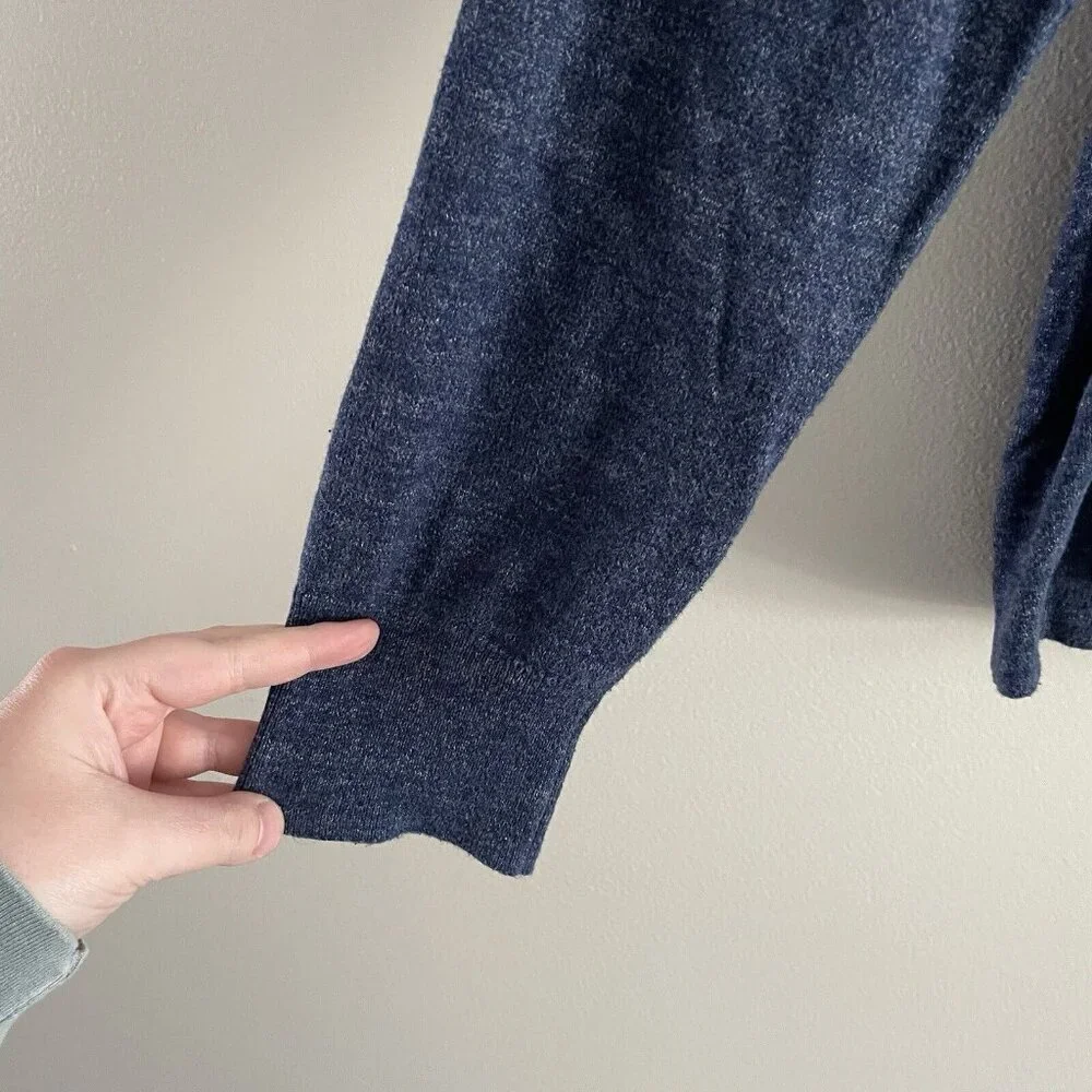 J.Crew Men M Blue Long Sleeve Lightweight Cotton Crewneck Pullover Sweater